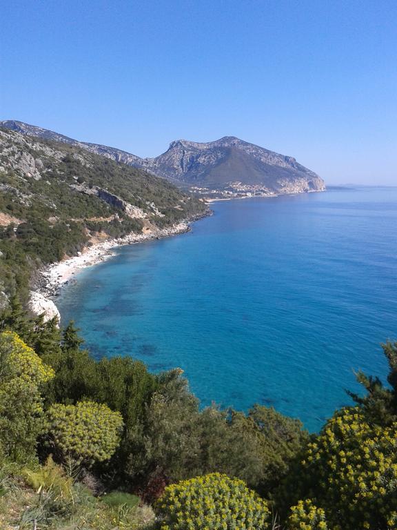 Appartamento Neruda Cala Gonone Esterno foto